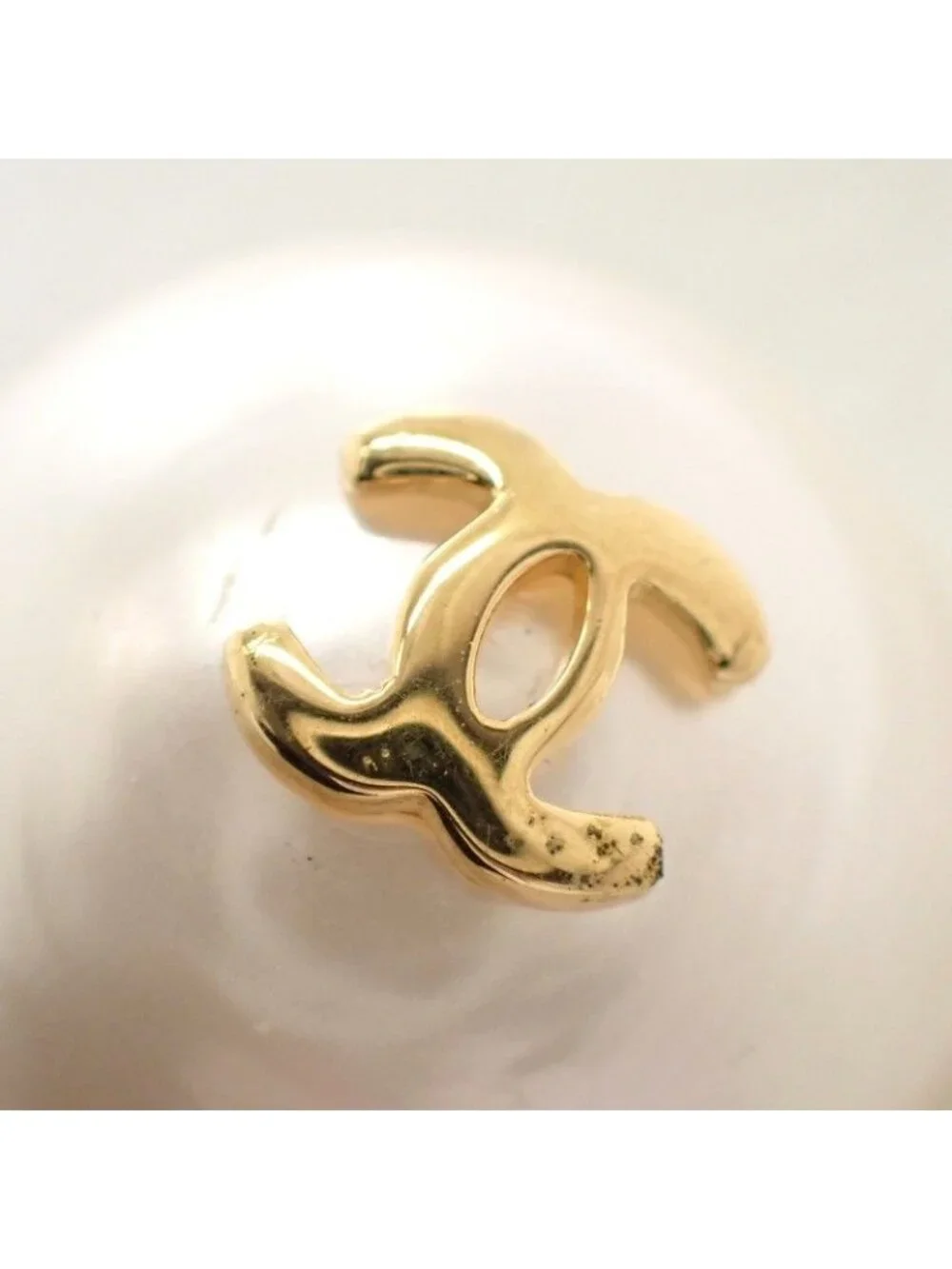Chanel Pin Brooch Vintage Metal Faux Pearl CC Logo
